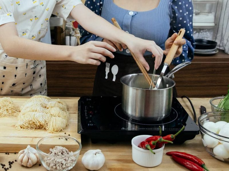 Repas conviviaux et sains : le guide complet pour réussir